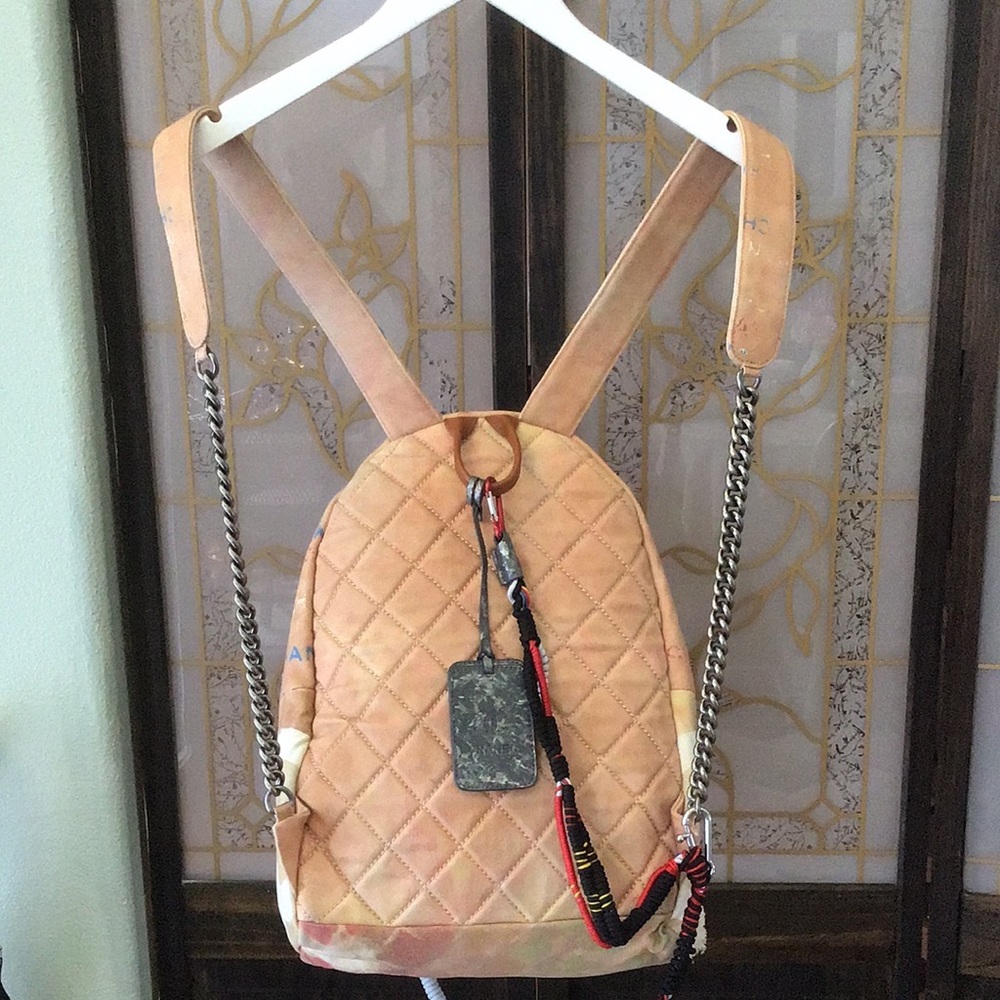 Chanel graffiti backpack bag runway 100% authentic 2014 Runway edition - Picture 3 of 14